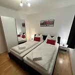 Maisonette-apartment Mit Grosser Terrasse Im Zentrum Von *