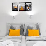 Maisonette-apartment Mit Grosser Terrasse Im Zentrum Von *