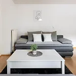 Maisonette-apartment Mit Grosser Terrasse Im Zentrum Von Apartamento *