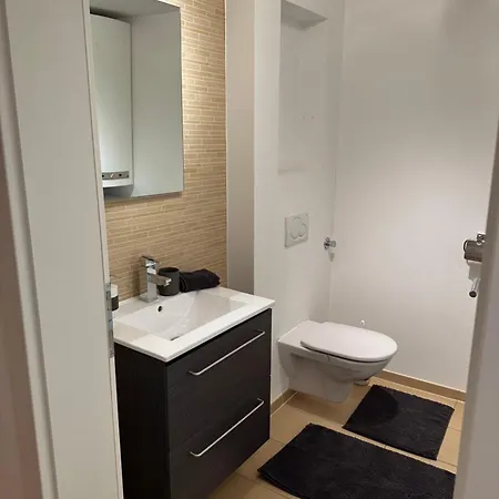 Maisonette-apartment Mit Grosser Terrasse Im Zentrum Von Lejlighed *