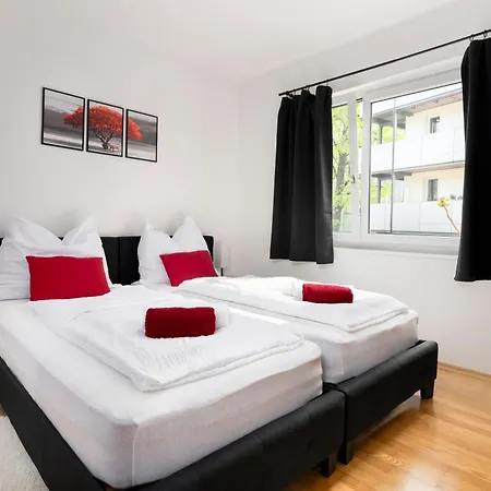 Maisonette-apartment Mit Grosser Terrasse Im Zentrum Von Apartamento *