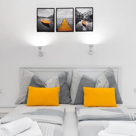 Maisonette-apartment Mit Grosser Terrasse Im Zentrum Von *