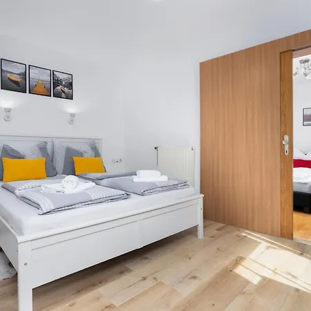 Apartamento Maisonette-apartment Mit Grosser Terrasse Im Zentrum Von
