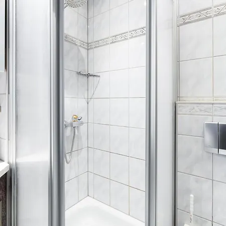 Maisonette-apartment Mit Grosser Terrasse Im Zentrum Von