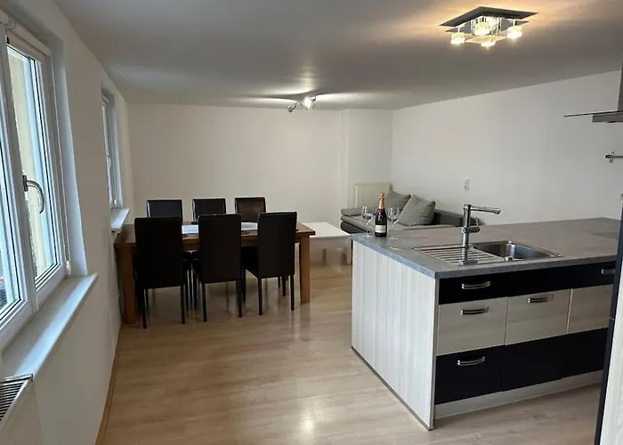 Apartment Maisonette-apartment Mit Großer Terrasse Im Zentrum Von Bregenz